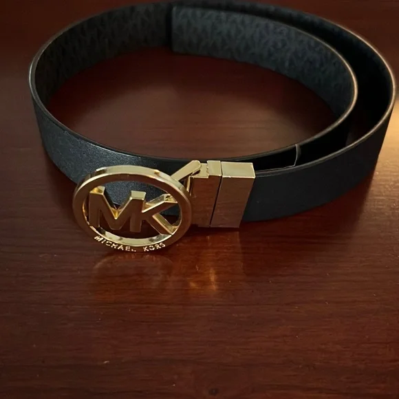 Michael Kors | Accessories | Michael Kors Genuine Leather  display picture 1
